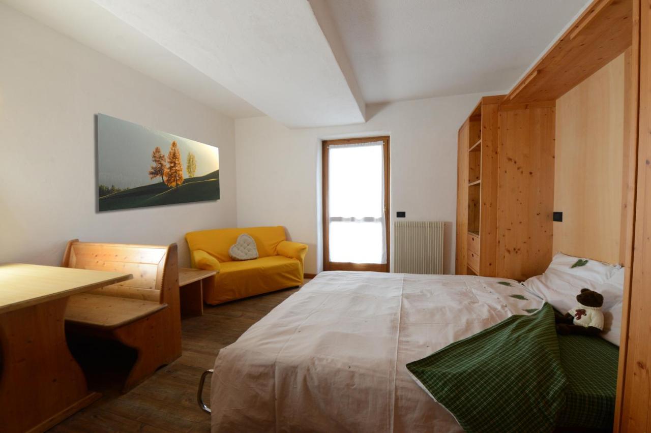 Residence Miramonti Daiano Bagian luar foto