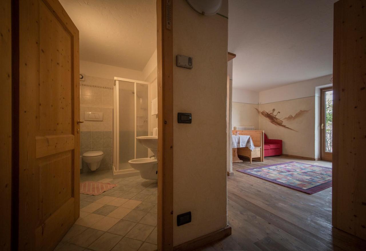 Residence Miramonti Daiano Bagian luar foto
