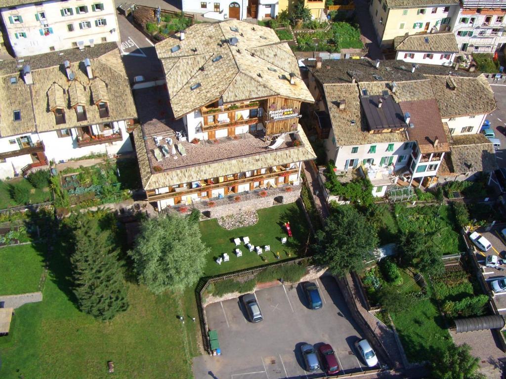 Residence Miramonti Daiano Bagian luar foto