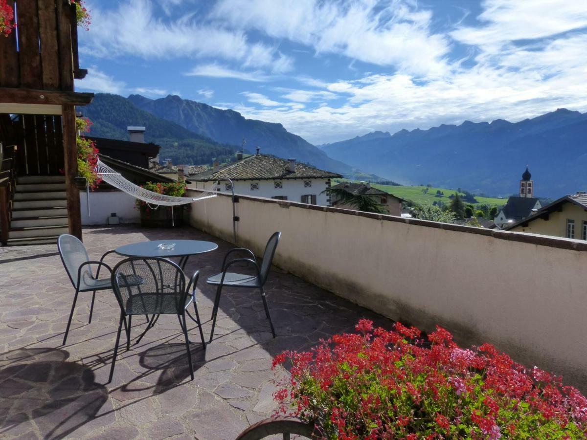 Residence Miramonti Daiano Bagian luar foto